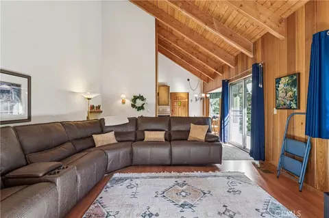 Living - 175 Massive, Lake Arrowhead, CA 92317 photo 4 of 4