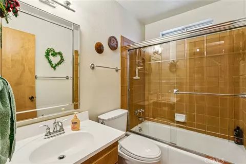 Bath - 175 Massive, Lake Arrowhead, CA 92317 photo 1 of 2