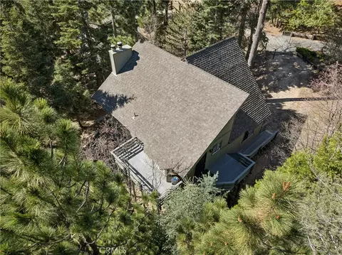 View/Area - 175 Massive, Lake Arrowhead, CA 92317 photo 1 of 4