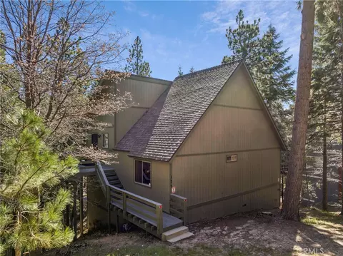 Exterior - 175 Massive, Lake Arrowhead, CA 92317 photo 2 of 10