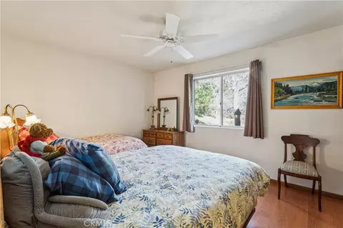 Bedroom - 175 Massive, Lake Arrowhead, CA 92317 photo 6 of 6