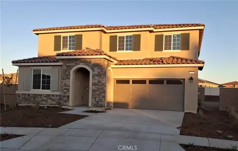 223 Oakton Ct, Hemet, CA 92543