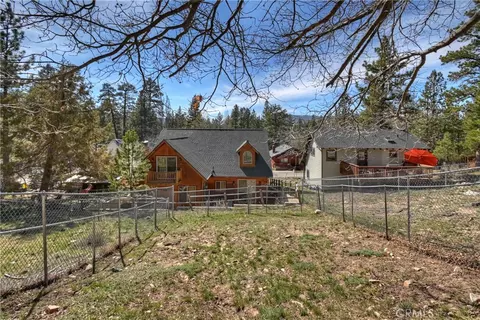 Exterior - 508 Vista, Big Bear Lake, CA 92315 photo 6 of 9