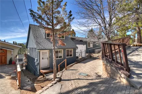 Exterior - 508 Vista, Big Bear Lake, CA 92315 photo 8 of 9