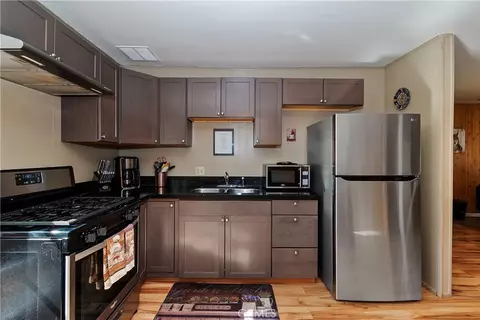 Kitchen - 508 Vista, Big Bear Lake, CA 92315 photo 2 of 4