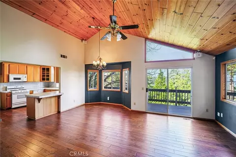 25274 North Rd, Twin Peaks, CA 92391
