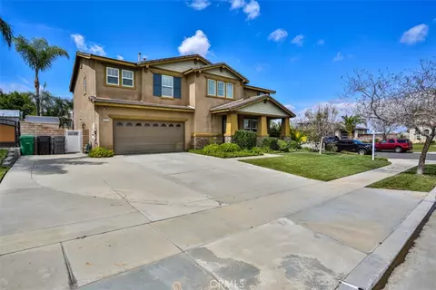 3250 Quartz Cir, Corona, CA 92882