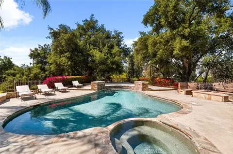 Exterior - 1688 Dwight, Redlands, CA 92373 photo 4 of 9