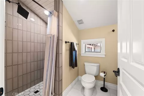 Bath - 1688 Dwight, Redlands, CA 92373 photo 7 of 14