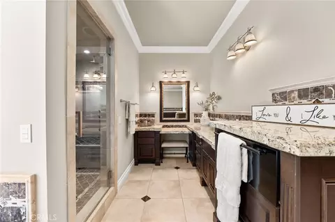 Bath - 1688 Dwight, Redlands, CA 92373 photo 3 of 14