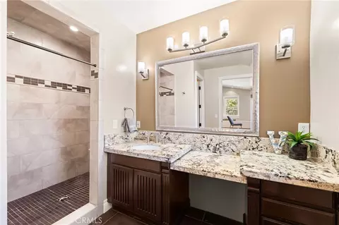 Bath - 1688 Dwight, Redlands, CA 92373 photo 13 of 14