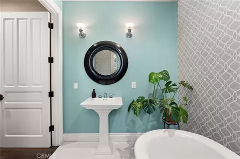 Bath - 1688 Dwight, Redlands, CA 92373 photo 2 of 14
