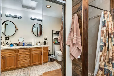 Bath - 3198 Bexfield Ct, Riverside, CA 92503 photo 3 of 3