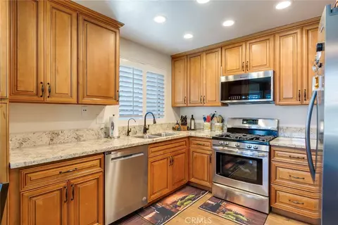 Kitchen - 3198 Bexfield Ct, Riverside, CA 92503 photo 1 of 2