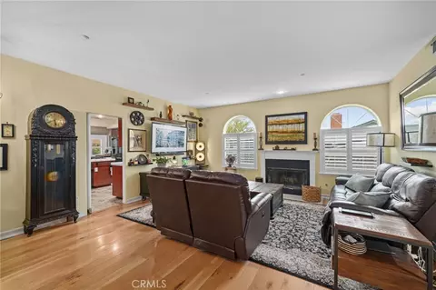 Living - 334 Lakeside, Redlands, CA 92373 photo 2 of 3