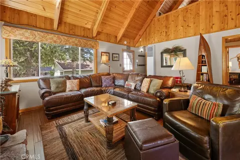 Living - 653 Temple, Big Bear Lake, CA 92315 photo 3 of 4