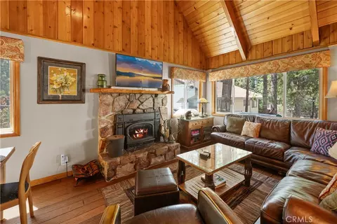 Living - 653 Temple, Big Bear Lake, CA 92315 photo 2 of 4
