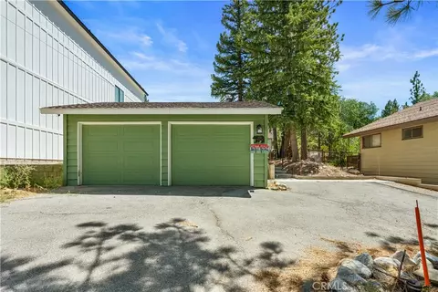 Exterior - 653 Temple, Big Bear Lake, CA 92315 photo 3 of 9