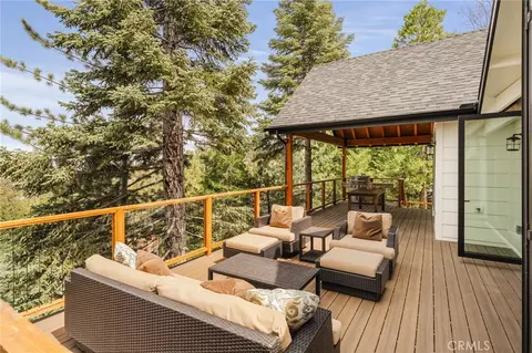 26910 Everest Rd, Lake Arrowhead, CA 92352