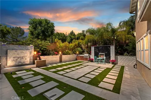 8851 Soothing Ct, Corona, CA 92883