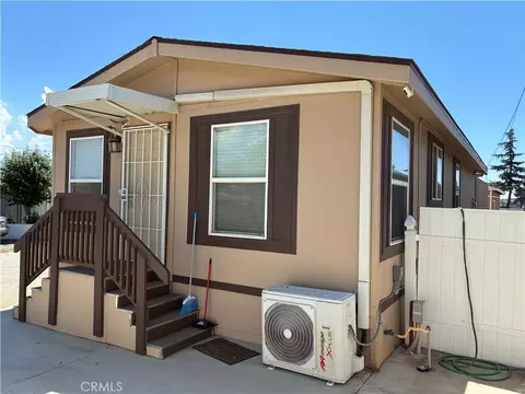 1460 E 6th St #4, Beaumont, CA 92223 photo 2