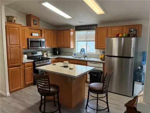 1460 E 6th St #4, Beaumont, CA 92223 photo 4