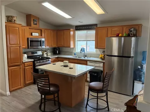 1460 E 6th St #4, Beaumont, CA 92223 photo 4