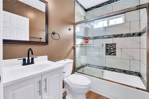 Bath - 2146 E Lucien, Compton, CA 90222 photo 1 of 4