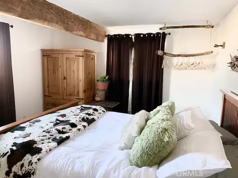 Bedroom - 4319 Dusty Mile Rd, Landers, CA 92285 photo 3 of 4