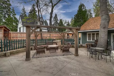 Exterior - 295 Sunset, Lake Arrowhead, CA 92352 photo 9 of 14