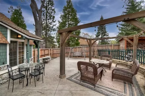 Exterior - 295 Sunset, Lake Arrowhead, CA 92352 photo 11 of 14