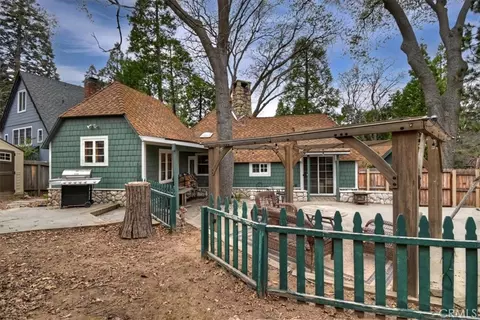Exterior - 295 Sunset, Lake Arrowhead, CA 92352 photo 12 of 14