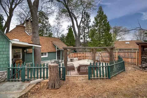 Exterior - 295 Sunset, Lake Arrowhead, CA 92352 photo 13 of 14