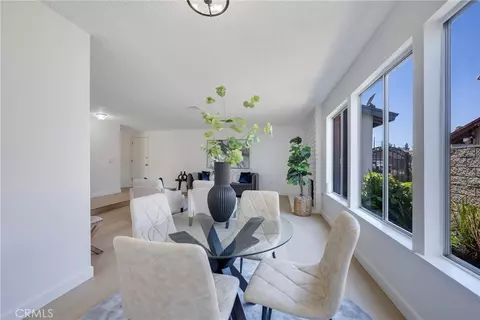 Dining - 2845 Roncador, Riverside, CA 92503 photo 3 of 3