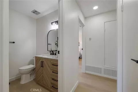Entry Way - 2845 Roncador, Riverside, CA 92503 photo 6 of 8