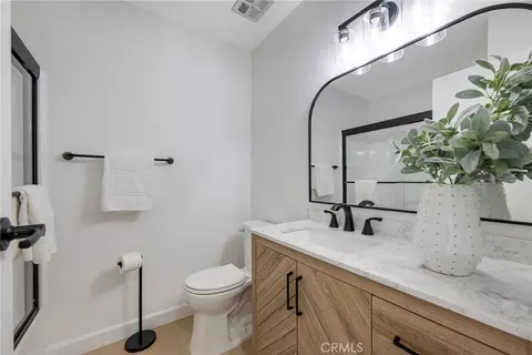 Bath - 2845 Roncador, Riverside, CA 92503 photo 1 of 5