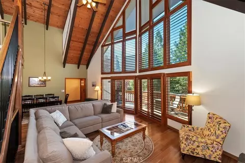 Living - 415 Golf Crse, Lake Arrowhead, CA 92352 photo 2 of 4
