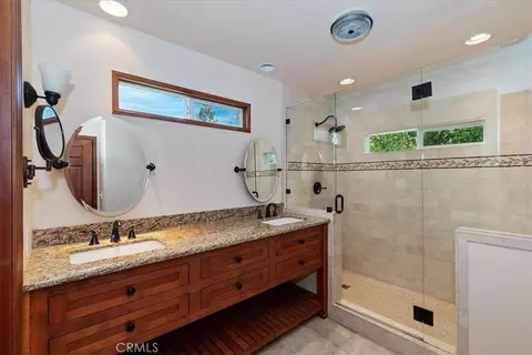 Bath - 415 Golf Crse, Lake Arrowhead, CA 92352 photo 1 of 4