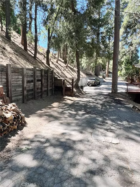 Exterior - 23746 Crest Frst, Crestline, CA 92325 photo 4 of 7