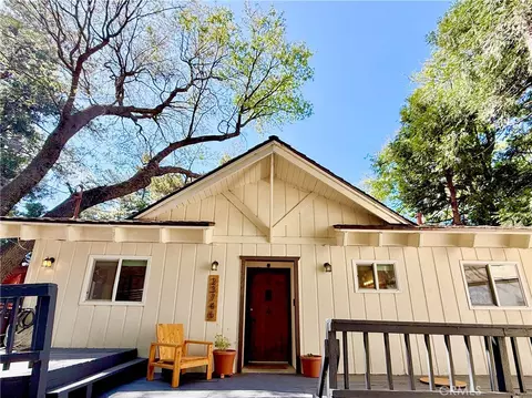 Exterior - 23746 Crest Frst, Crestline, CA 92325 photo 2 of 7