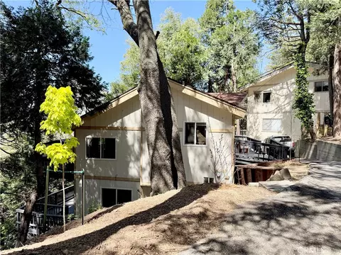 Exterior - 23746 Crest Frst, Crestline, CA 92325 photo 5 of 7