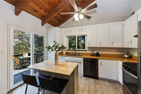 Kitchen - 23746 Crest Frst, Crestline, CA 92325 photo 1 of 2