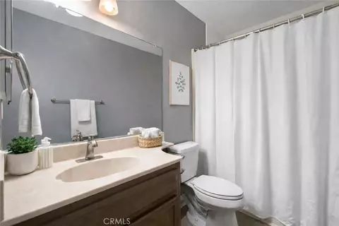 Bath - 1535 E Hazeltine, Ontario, CA 91761 photo 1 of 3