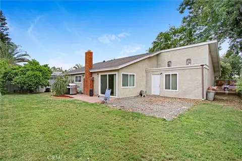 Exterior - 1535 E Hazeltine, Ontario, CA 91761 photo 2 of 4