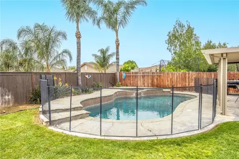 Exterior - 1659 Mariposa Pl, Beaumont, CA 92223 photo 8 of 11