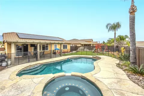 Exterior - 1659 Mariposa Pl, Beaumont, CA 92223 photo 10 of 11