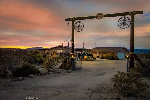 Exterior - 1910 Artesia Ave, Landers, CA 92285 photo 4 of 15
