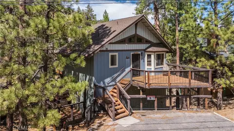 42672 Juniper Dr, Big Bear Lake, CA 92315