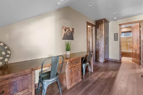 Entry Way - 43565 Wolf, Big Bear Lake, CA 92315 photo 1 of 1