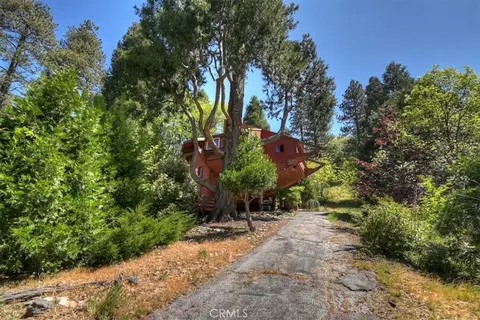 Exterior - 23228 Brookside, Crestline, CA 92325 photo 7 of 8